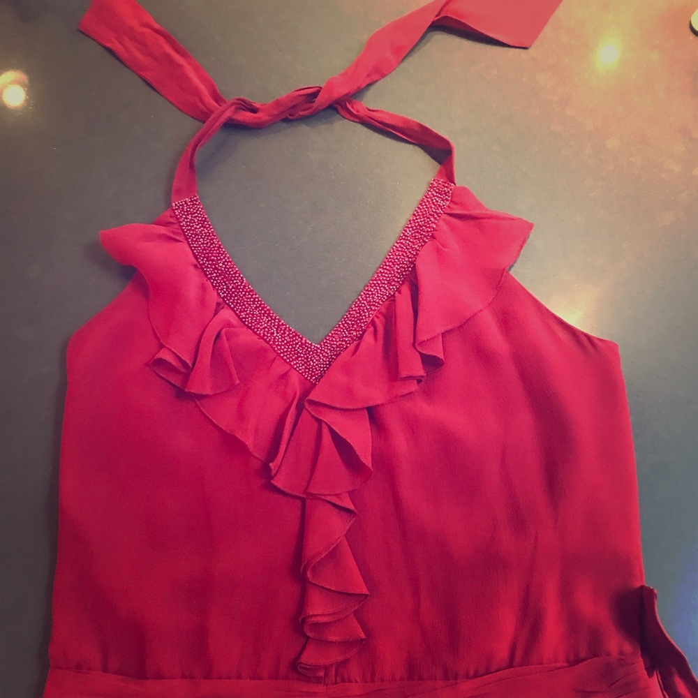 Stunning 100% red silk halter neck top.